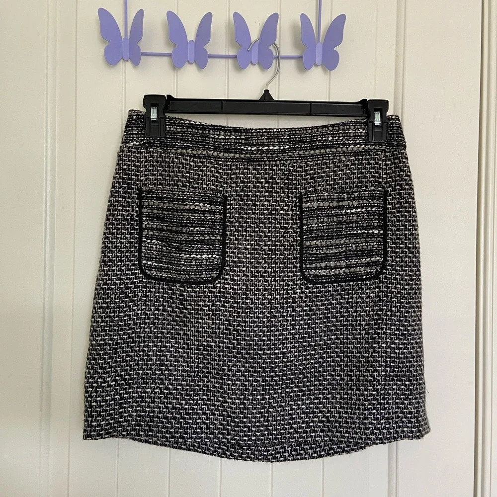 EUC | LOFT women’s tweed knit miniskirt — size 6 petite